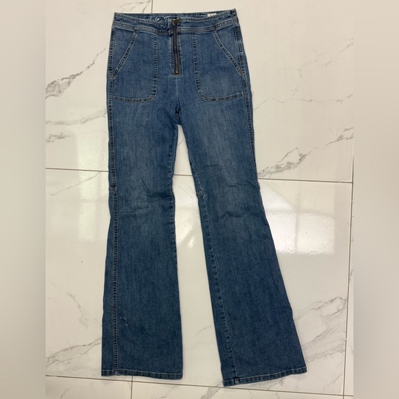 We The Free Dark Blue Flare Jeans Size 29 - Picture 1 of 7
